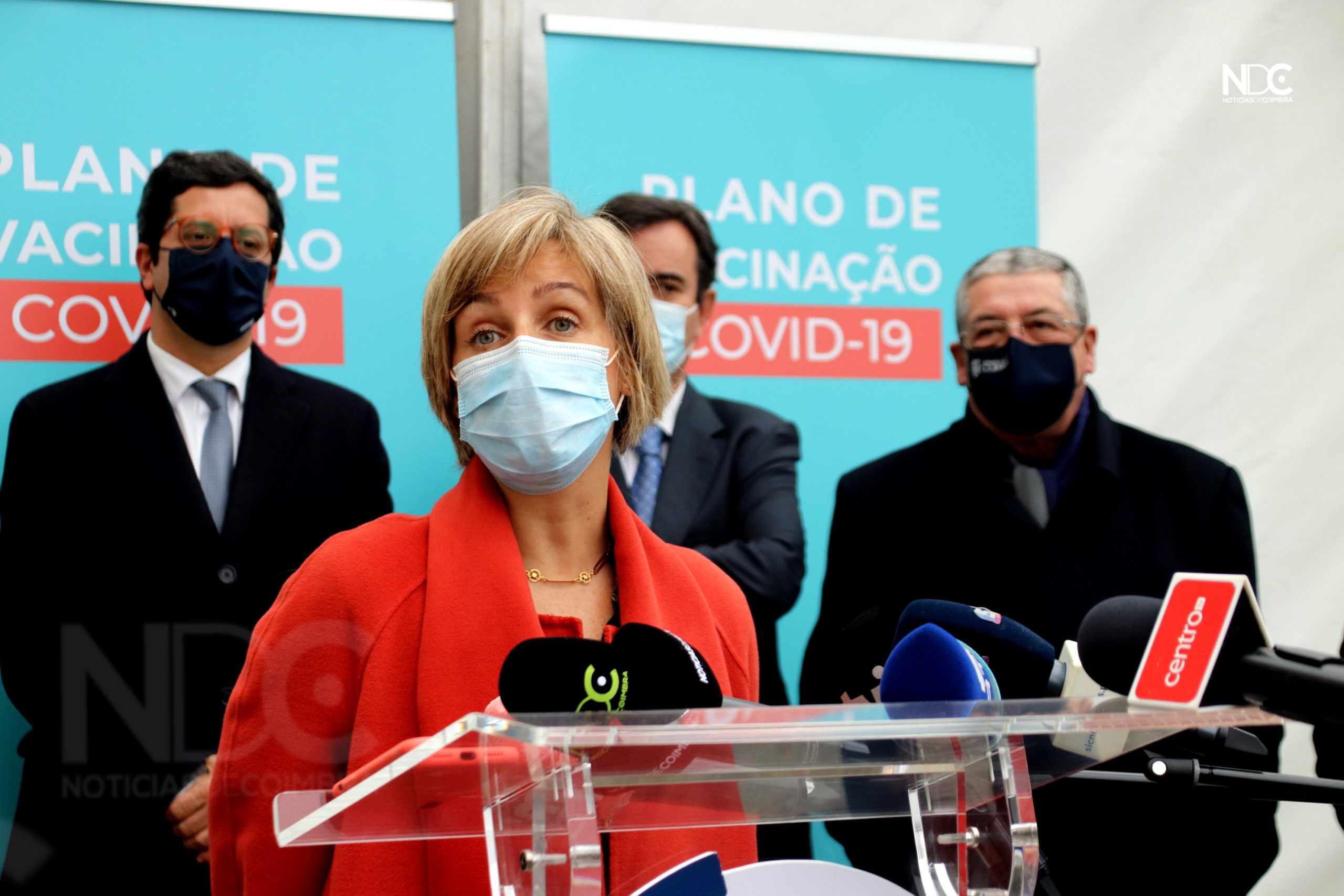 Marta Temido,ministra da Saúde, João Paulo Rebelo, secretário de Estado da Juventude e Desporto e coordenador para a Região Centro do combate à Covid-19, Mário Ruivo, Administração Regional de Saúde do Centro, e Manuel Machado, presidente da Câmara Municipal de Coimbra